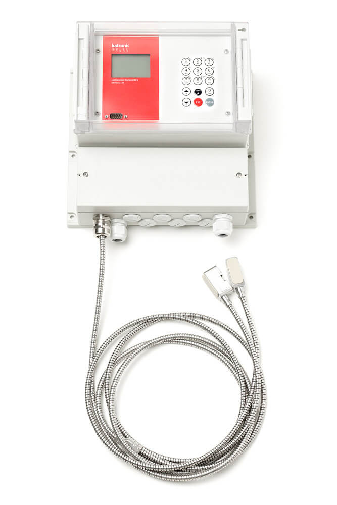 Ultraschalldurchflussmesser KATflow 150 mit Sensoren